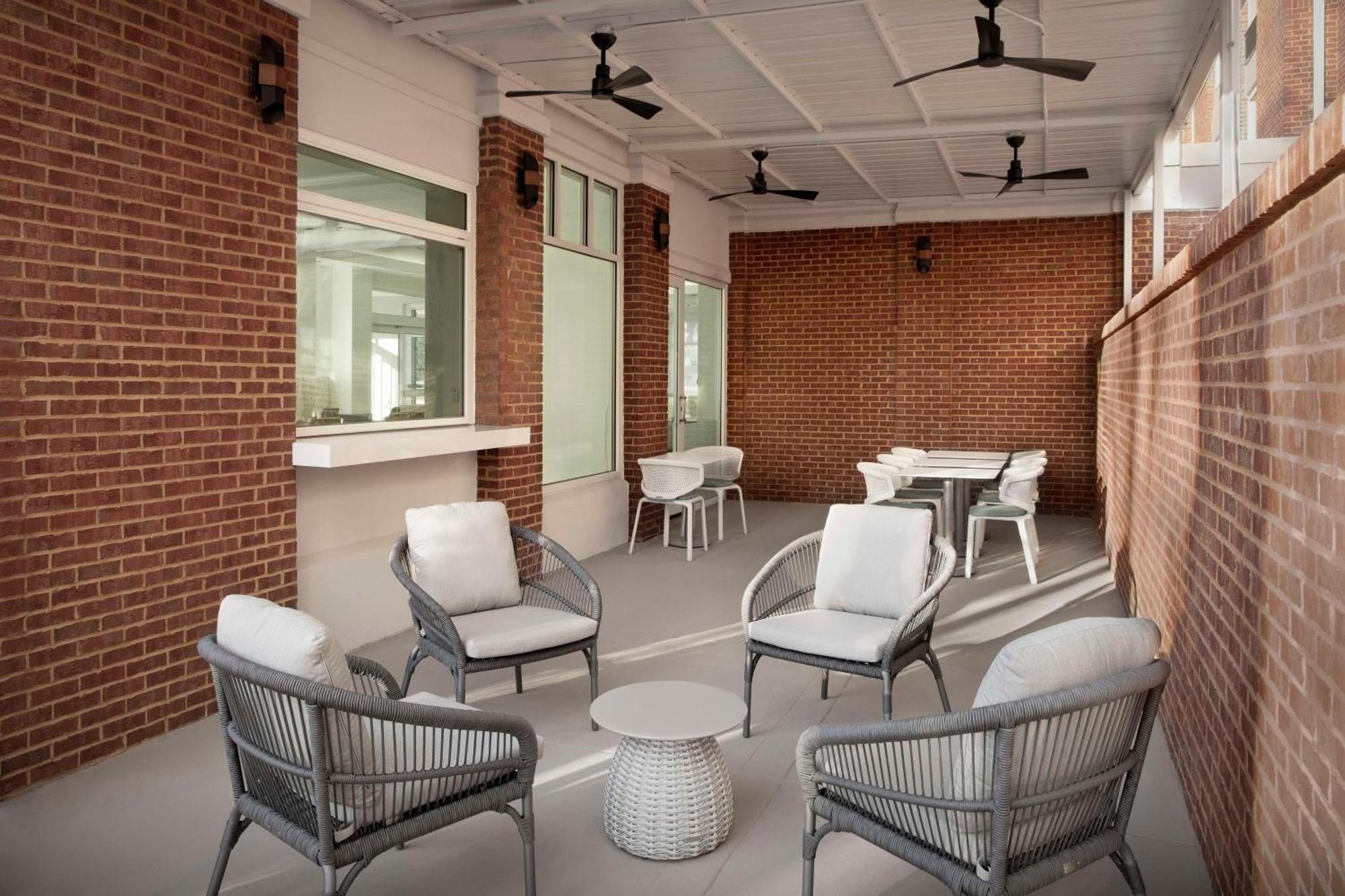 Hilton Garden Inn Atlanta North/Johns Creek Extérieur photo